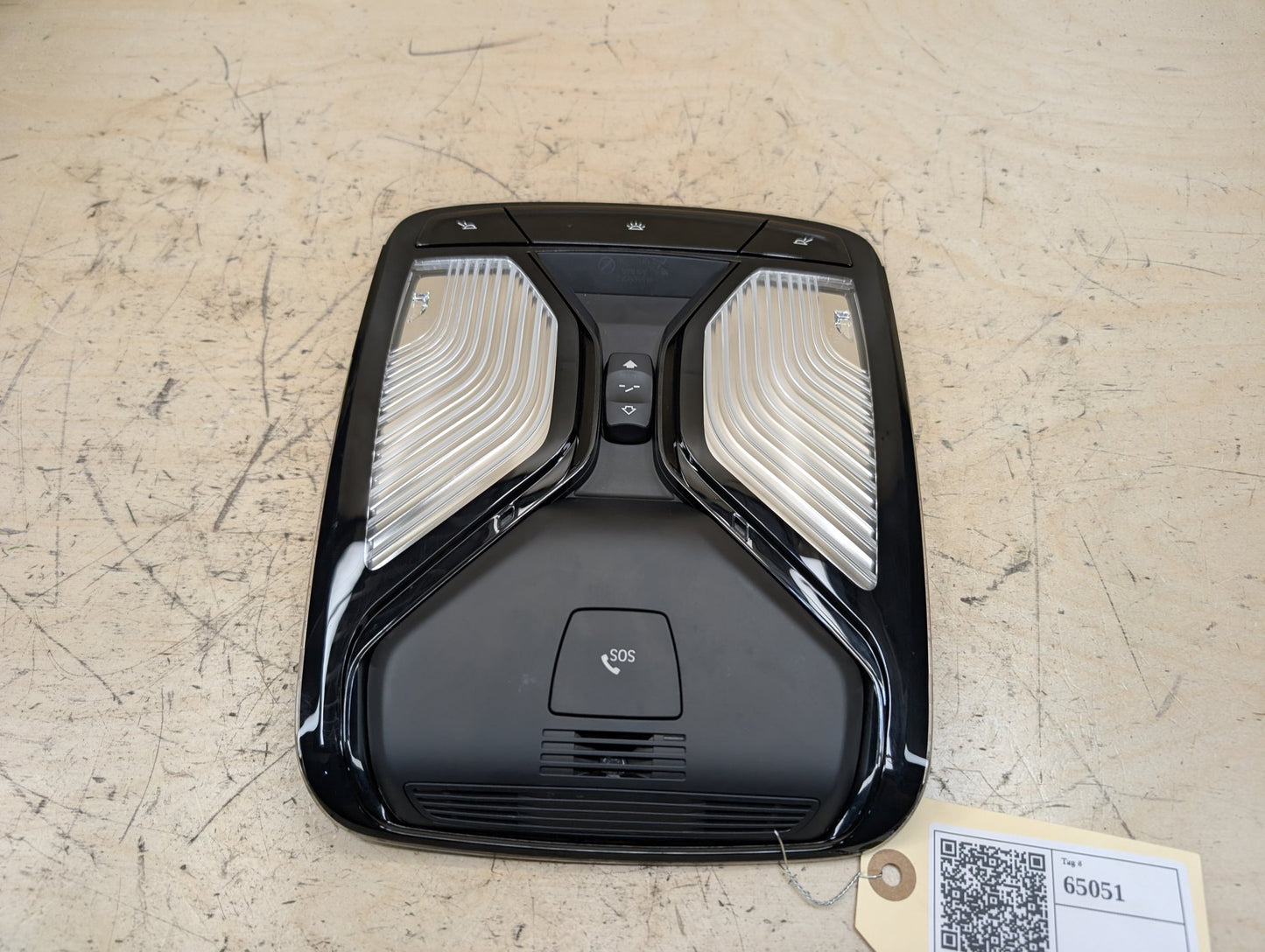 OEM BMW G01 G02 G05 G20 G30 330 M340 Front Roof Console Dome Light SOS Switch
