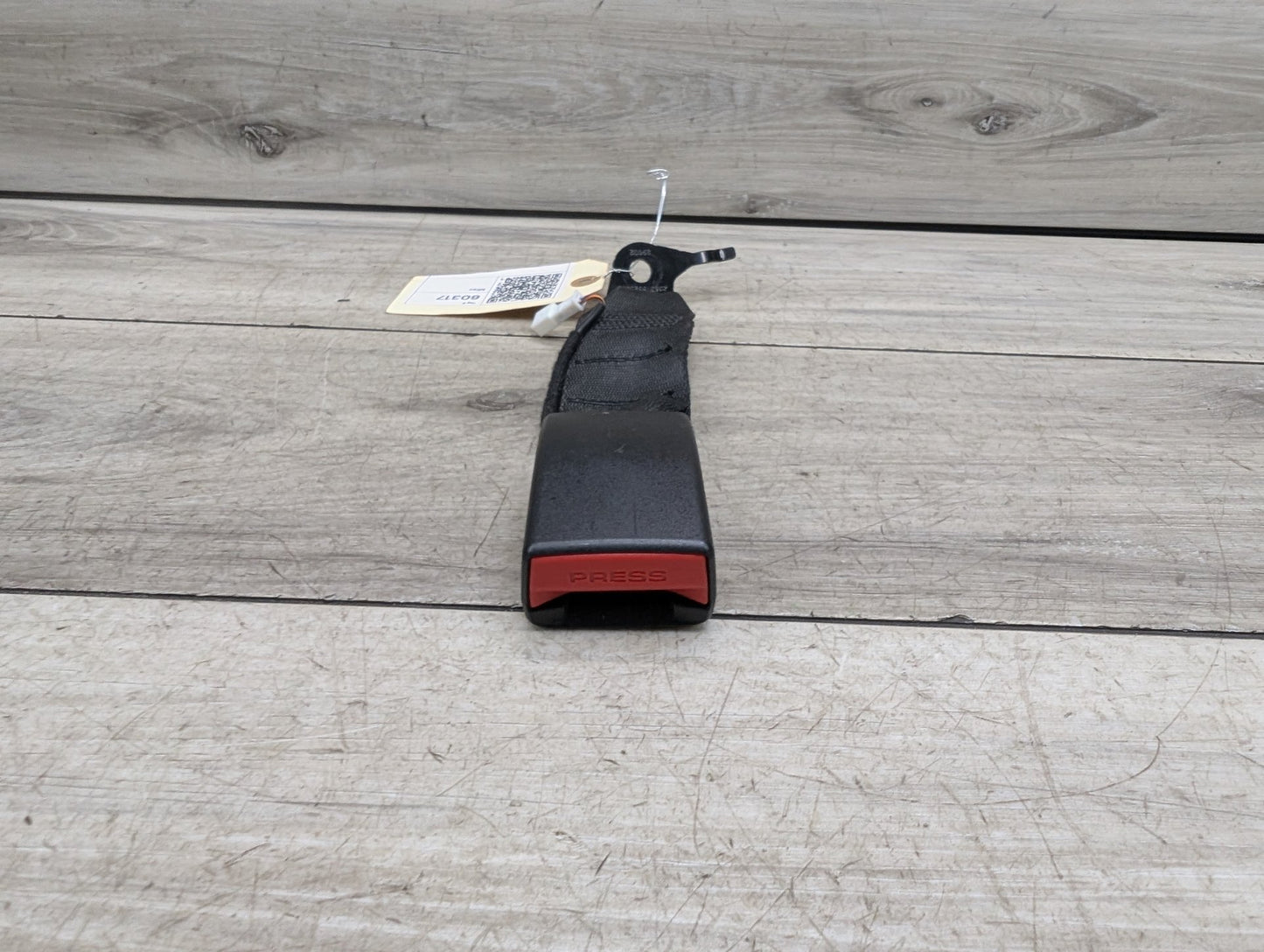 OEM BMW F90 M5 G30 530 540 M550 Rear Center Middle Seatbelt Seat Belt Buckle