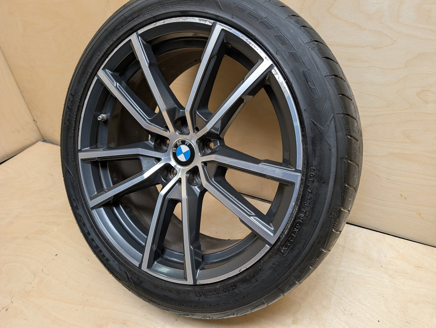 OEM BMW G20 G22 G23 G42 330 M340 FRONT Rim Wheel 18x7.5 ET25 V-spoke Style 780