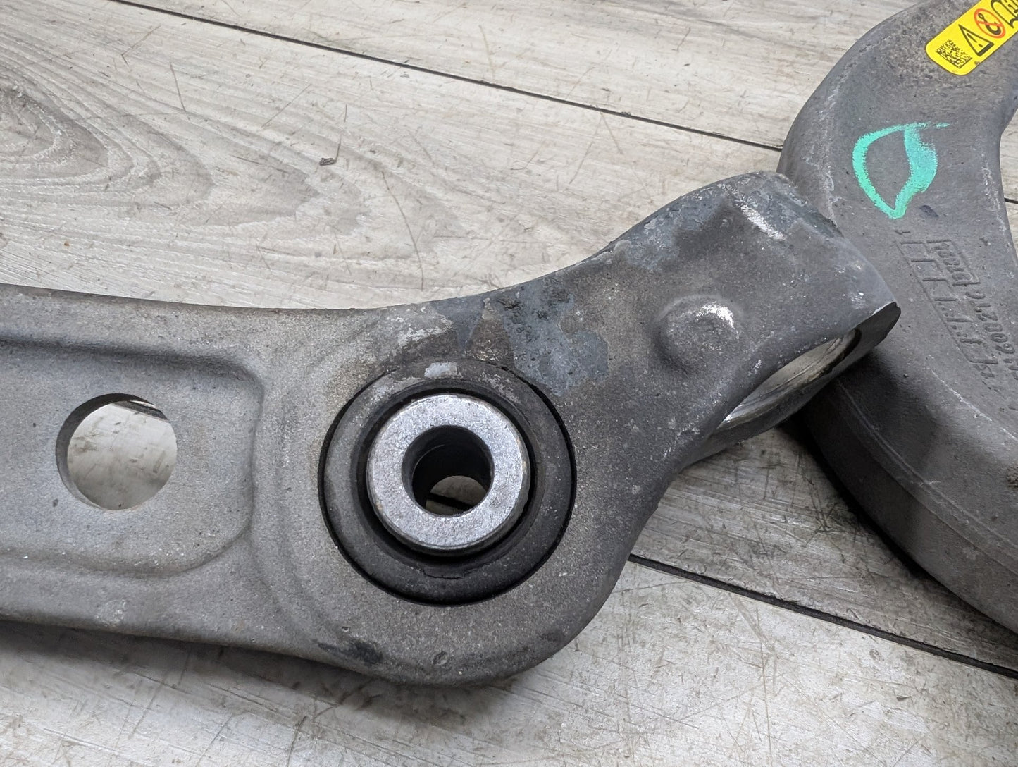 2017-2023 BMW 530i G30 Front Left Driver Control Arms SET 6861181