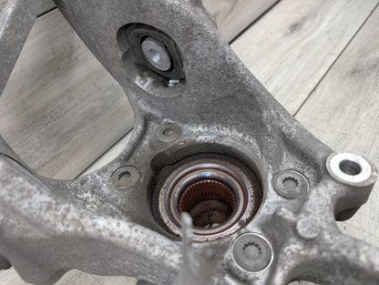 2009 - 2017 Audi Q5 8R Rear Right Passenger Spindle Knuckle w/ Bearing 8R0505432F EA888