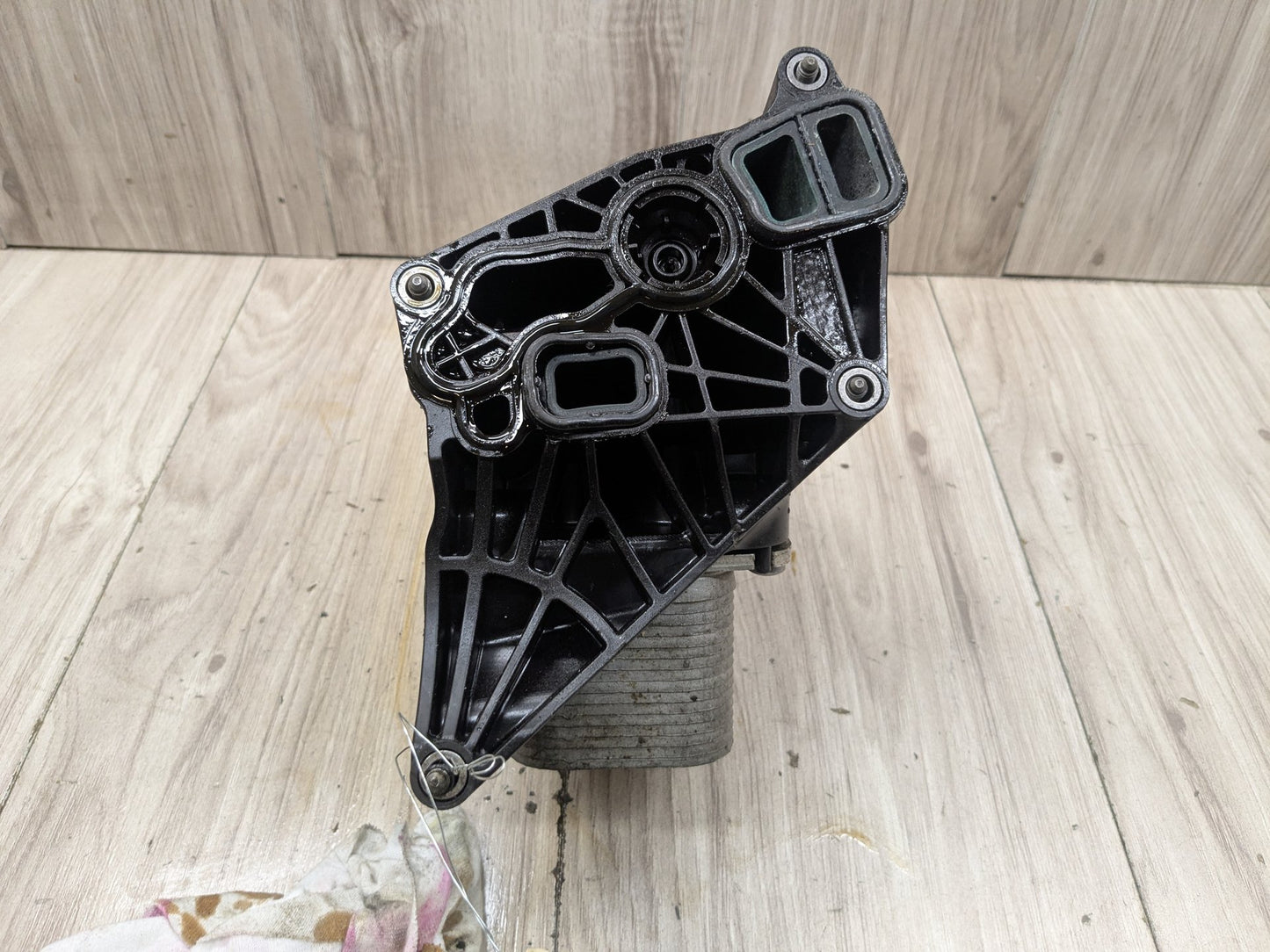 16-20 OEM BMW F22 F30 F32 F36 G01 G30 X3 330 430 Engine B46 Oil Filter Housing