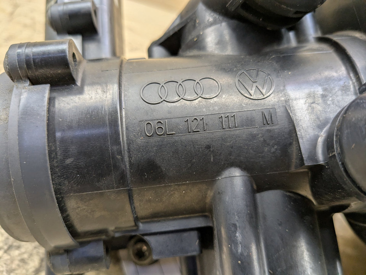 2012-2018 Audi C7 A6 CYNB Engine Motor Cooling Auxiliary Water Pump 06L121111M
