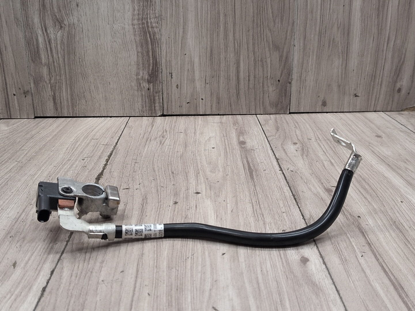 OEM BMW G01 G12 G30 530 540 M550 X3 Negative Battery Cable Terminal IBS Sensor