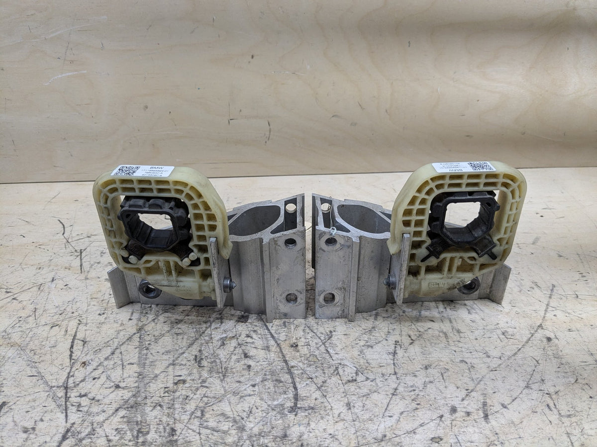 2018-2022 BMW 330i G20 Radiator Lower Mounting Brackets SET 7422234 OEM