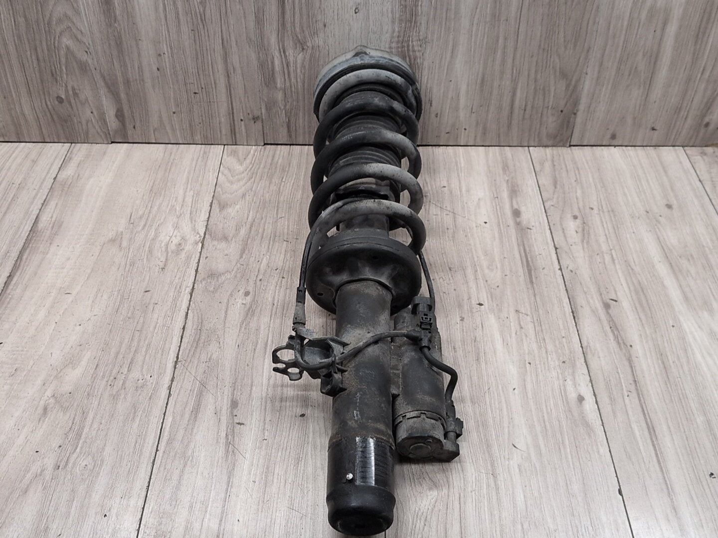17-23 OEM BMW G30 M550iX Front Left Driver Spring Strut Shock Absorber VDC