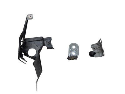 2012-2018 BMW M6 F06 Front Right Passenger Fender Brackets SET 7230584 OEM