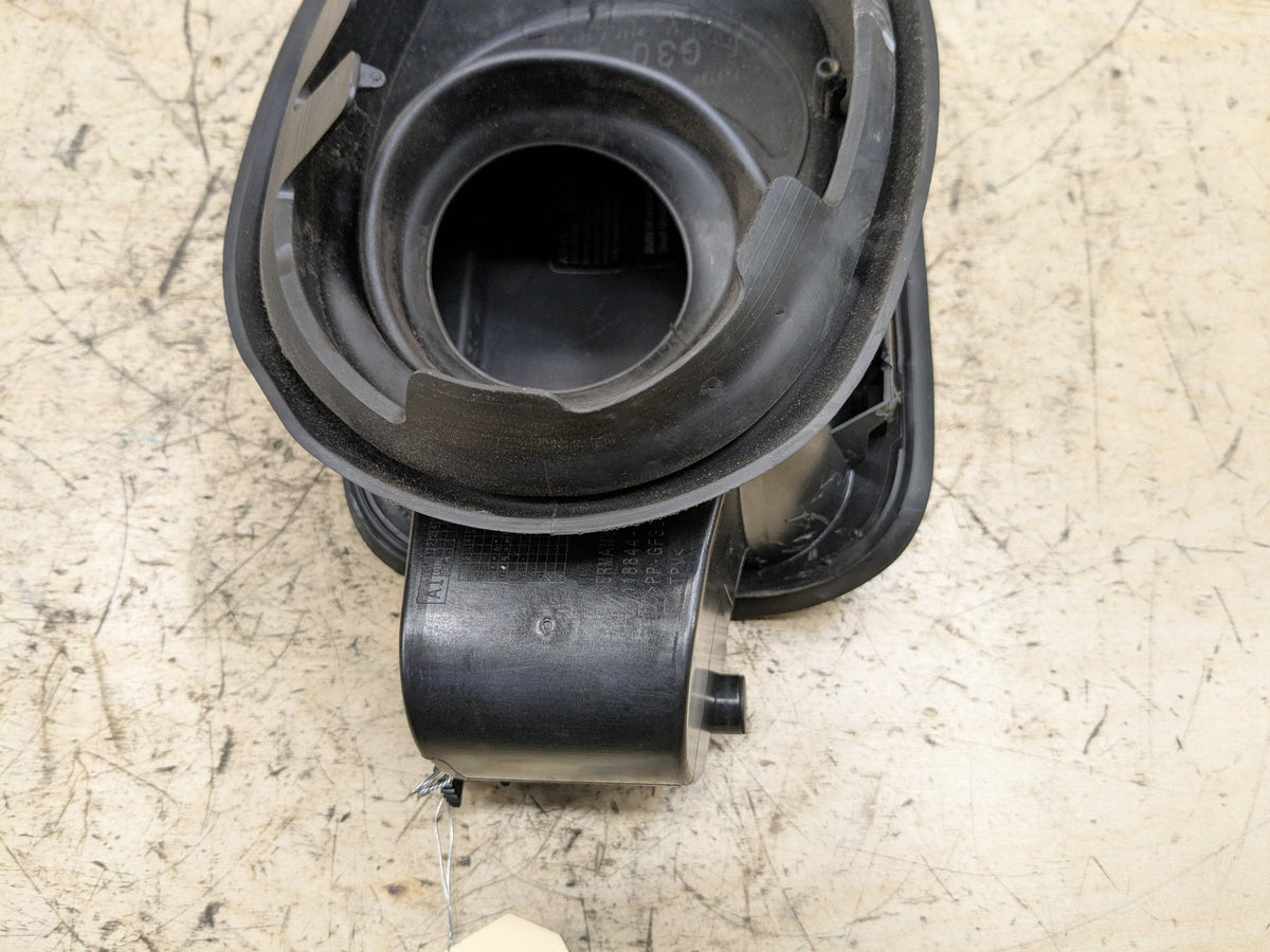 2018-2023 BMW M550i G30 Gas Cover Assembly 7387939 OEM