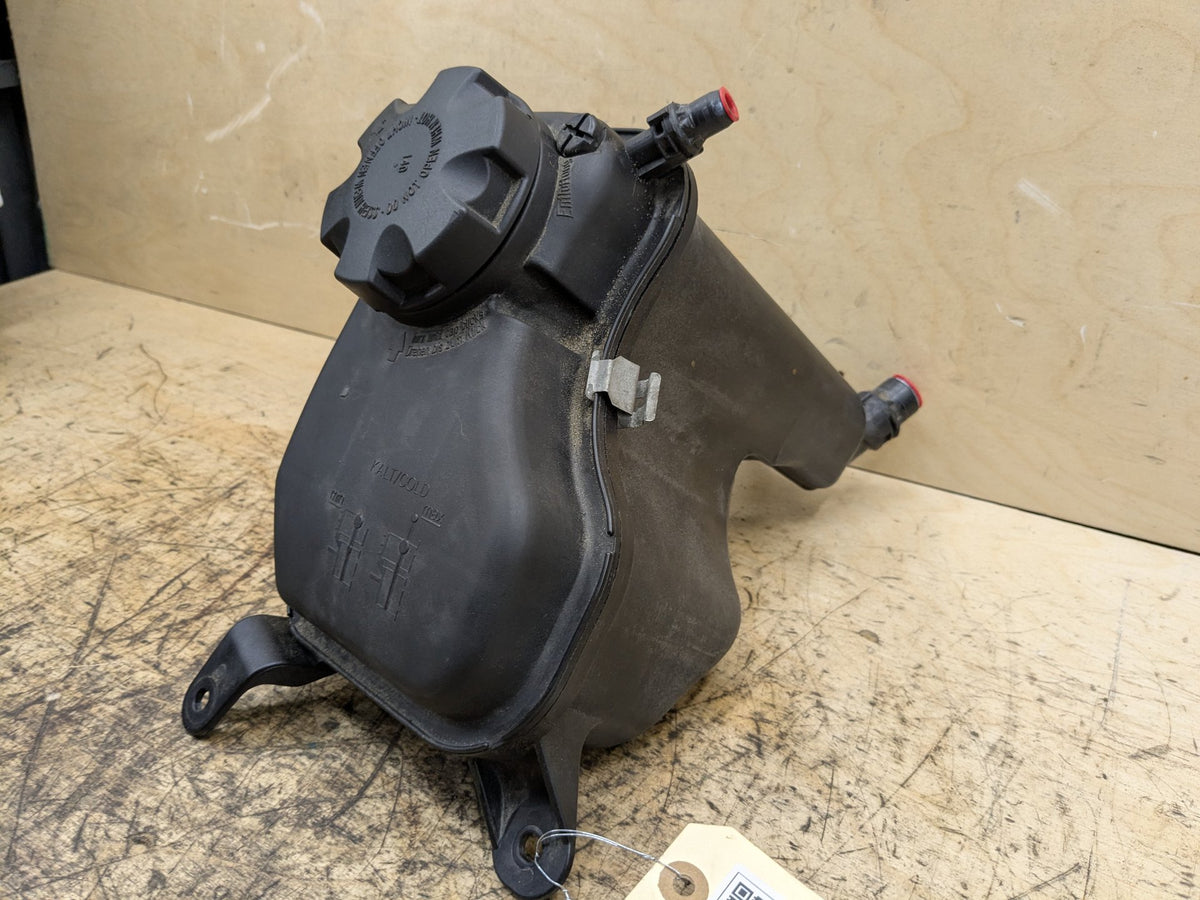 2008-2013 BMW 135i E88 Coolant Expansion Tank Reservoir 7640514 OEM