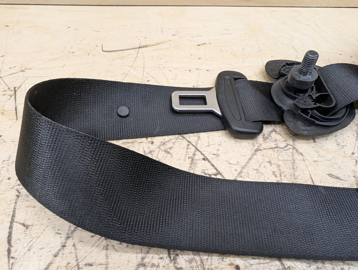 19-25 OEM BMW F95 G05 X5 X5M REAR Left Driver 2nd Row Seat Belt Retractor