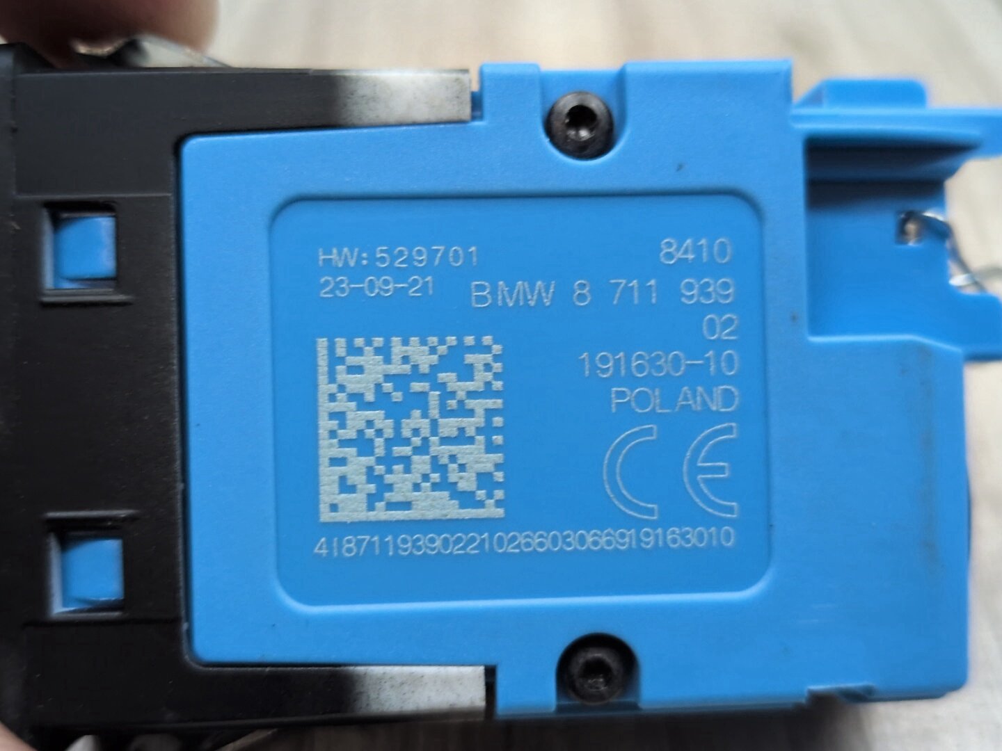 2022 BMW M340i G20- AUX/ USB Charger Port Socket PN: 8711939