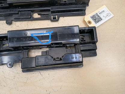 2012-2018 BMW 320i F30 Left Driver Side Skirt Rocker Panel Brackets SET 7256919