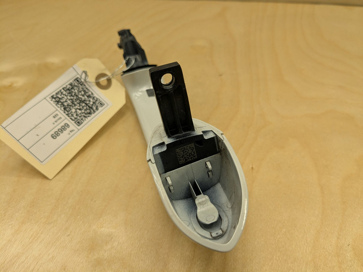 2019 BMW X3 G01 Front Left Driver Exterior Door Handle 7470567 OEM