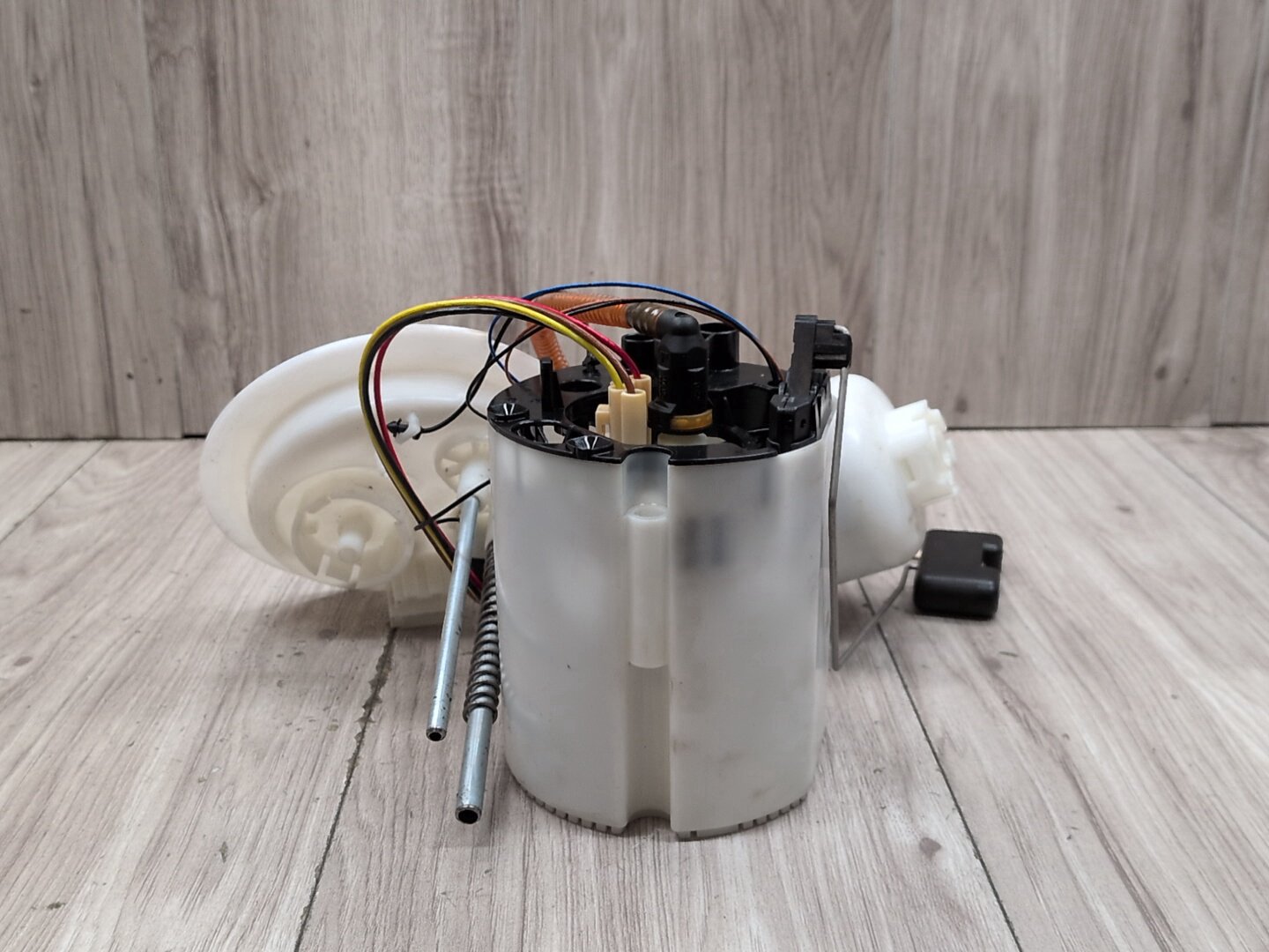 2008 - 2017 Audi S5 8T Fuel Gas Tank Sending Unit Assembly 8k0919051AD