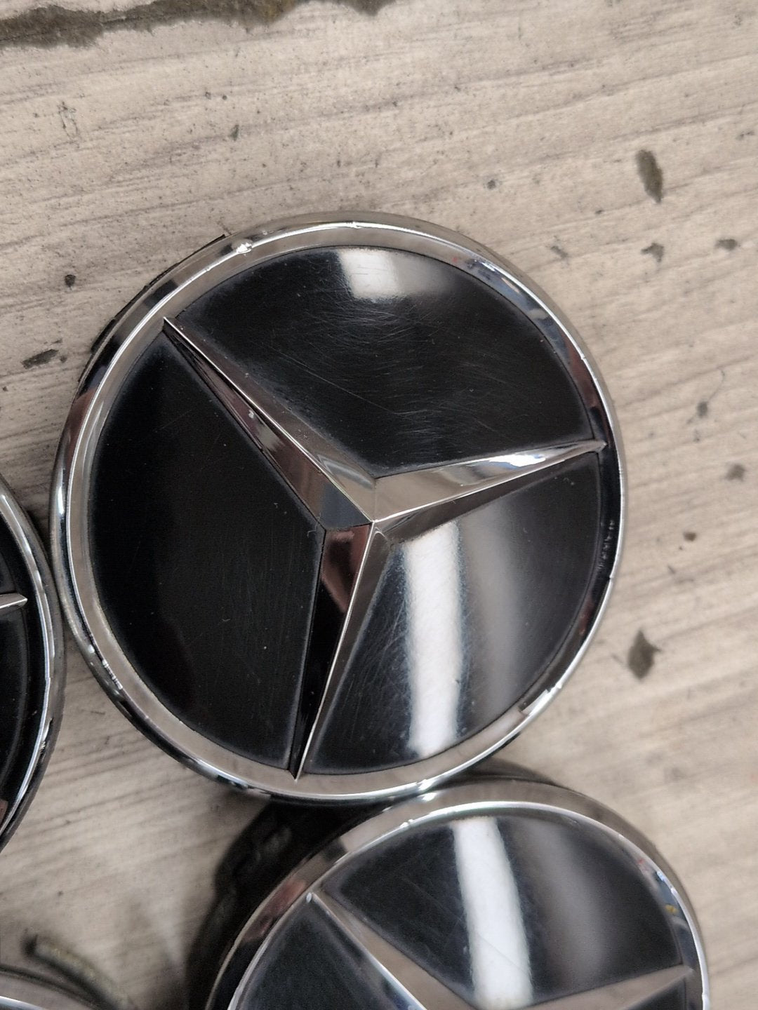 2009-2012 Mercedes-Benz E550 W212 Wheel Rim Hub Center Cap SET 2204000125 OEM