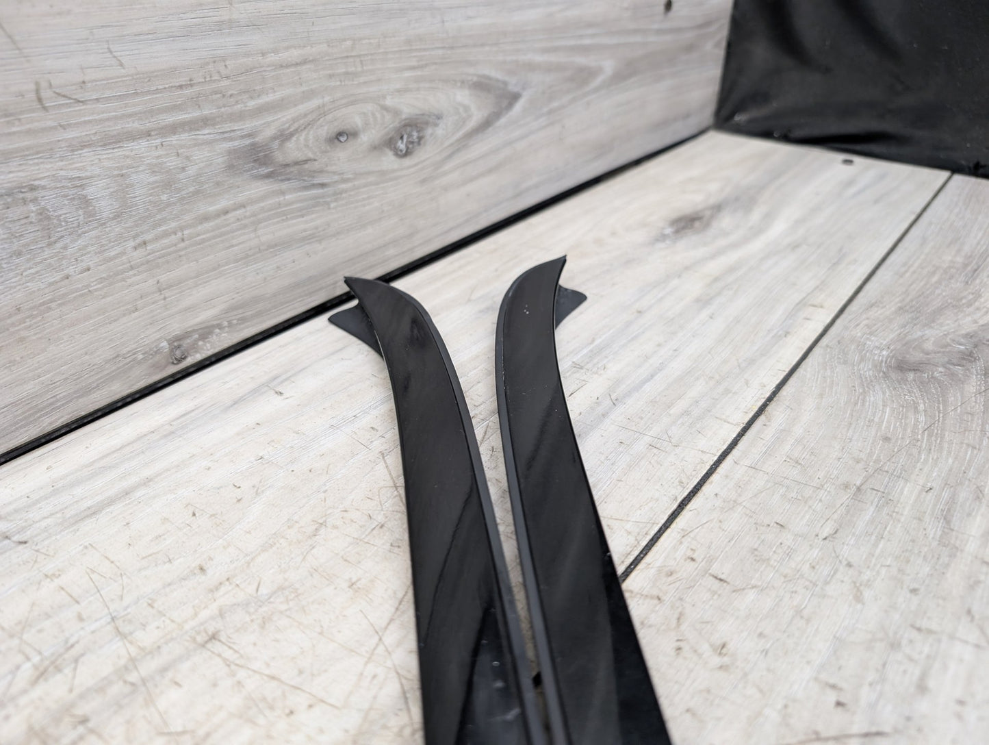 2007 - 2013 BMW X5 E70 Front Left Right Side Windshield Drip Trim Molding SET 7250395 N62B48B
