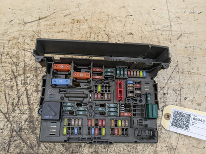 2008-2013 BMW 135i E88 Front Power Distribution Fuse Box 9119444 OEM