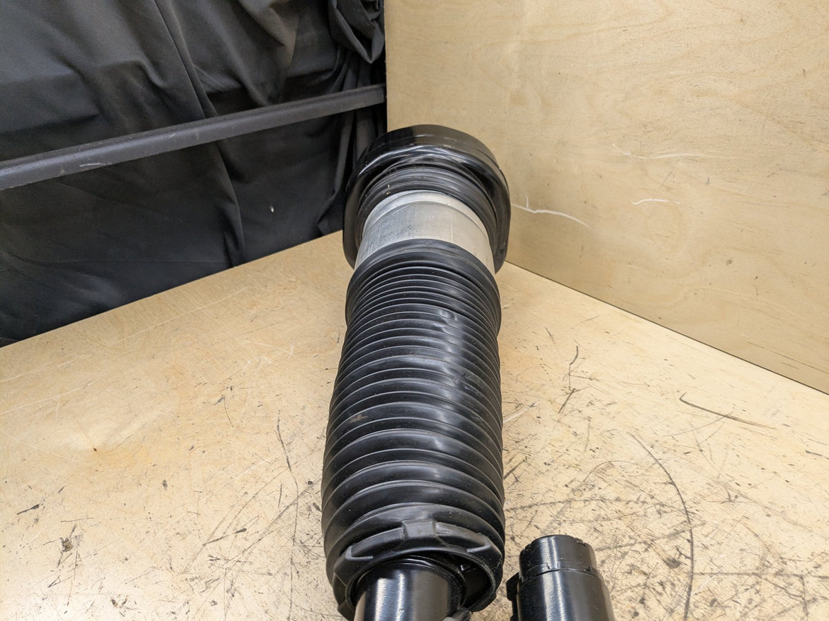16-22 OEM BMW G11 G12 740 750 B7 REAR Right Passenger Air Suspension Strut Shock
