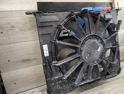 2016 - 2017 BMW 750i G12 Radiator Fan Shroud Housing w/ Motor 8619625 N63B44O2