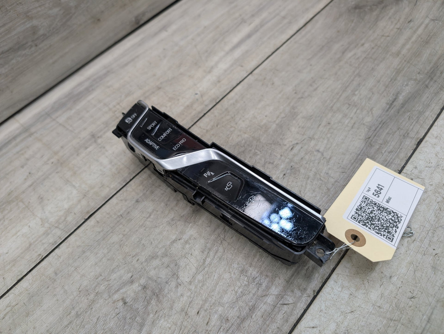 2016-2022 BMW 750Li G12 Operating Traction Switch 9391038