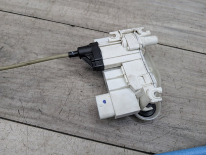 2015 - 2019 BMW X6 F86 Front Left Driver Door Latch Lock Actuator w/ Soft Close 7281945 S63B44T2