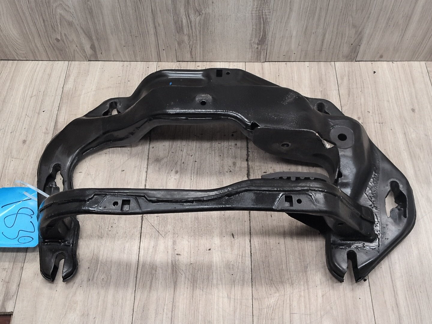 2014 - 2018 BMW X5 F85 Transmission Mount Bracket 6954188 S63B44T2