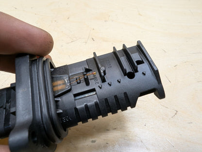2012-2018 BMW 328i F30 Maf Air Flow Mass Sensor 8506408