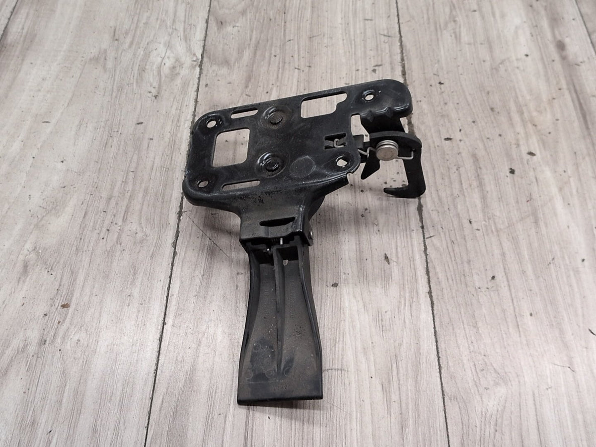 2010-2016 Audi S4 B8 Hood Bonnet Safety Lock Latches SET 8T0823480 OEM