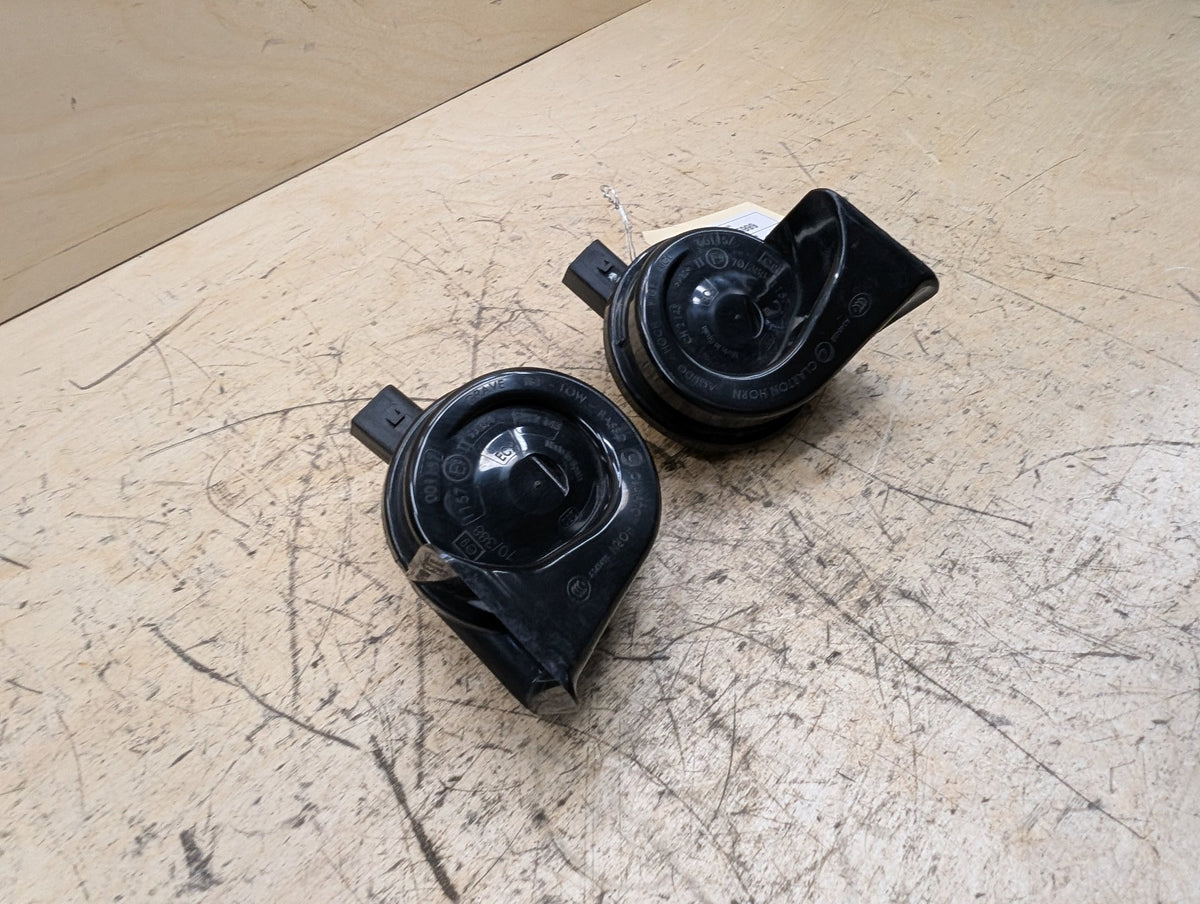 2019-2026 BMW X5 G05 Alarm Horns SET 7342945 OEM