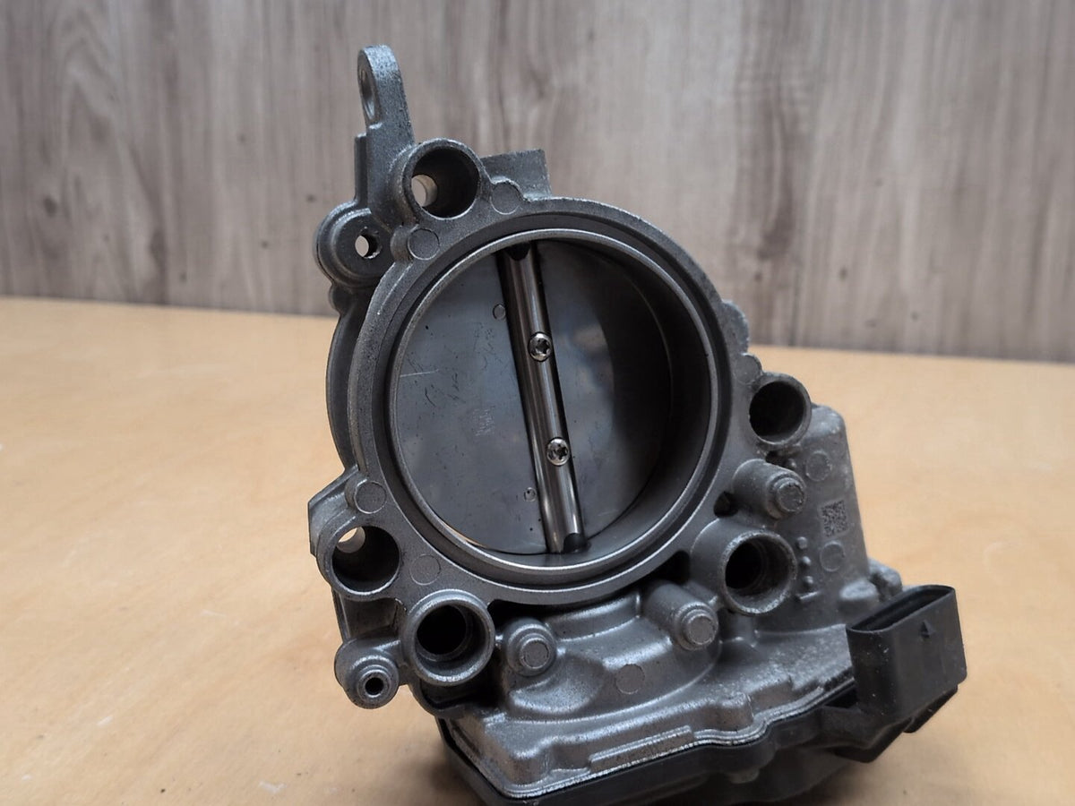 OEM BMW F22 F30 F32 G01 G20 G30 330 430 B46 Throttle Body Valve Actuator 8601651
