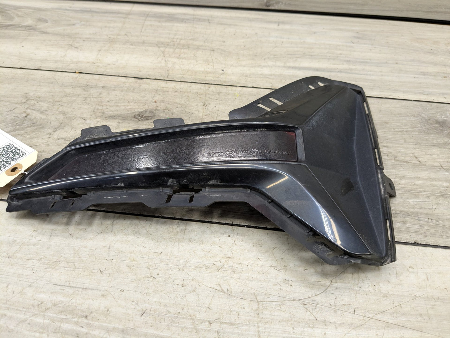 2019 - 2026 BMW 330i G20 Rear Left Driver Bumper Reflector 7463617 B46B20O1