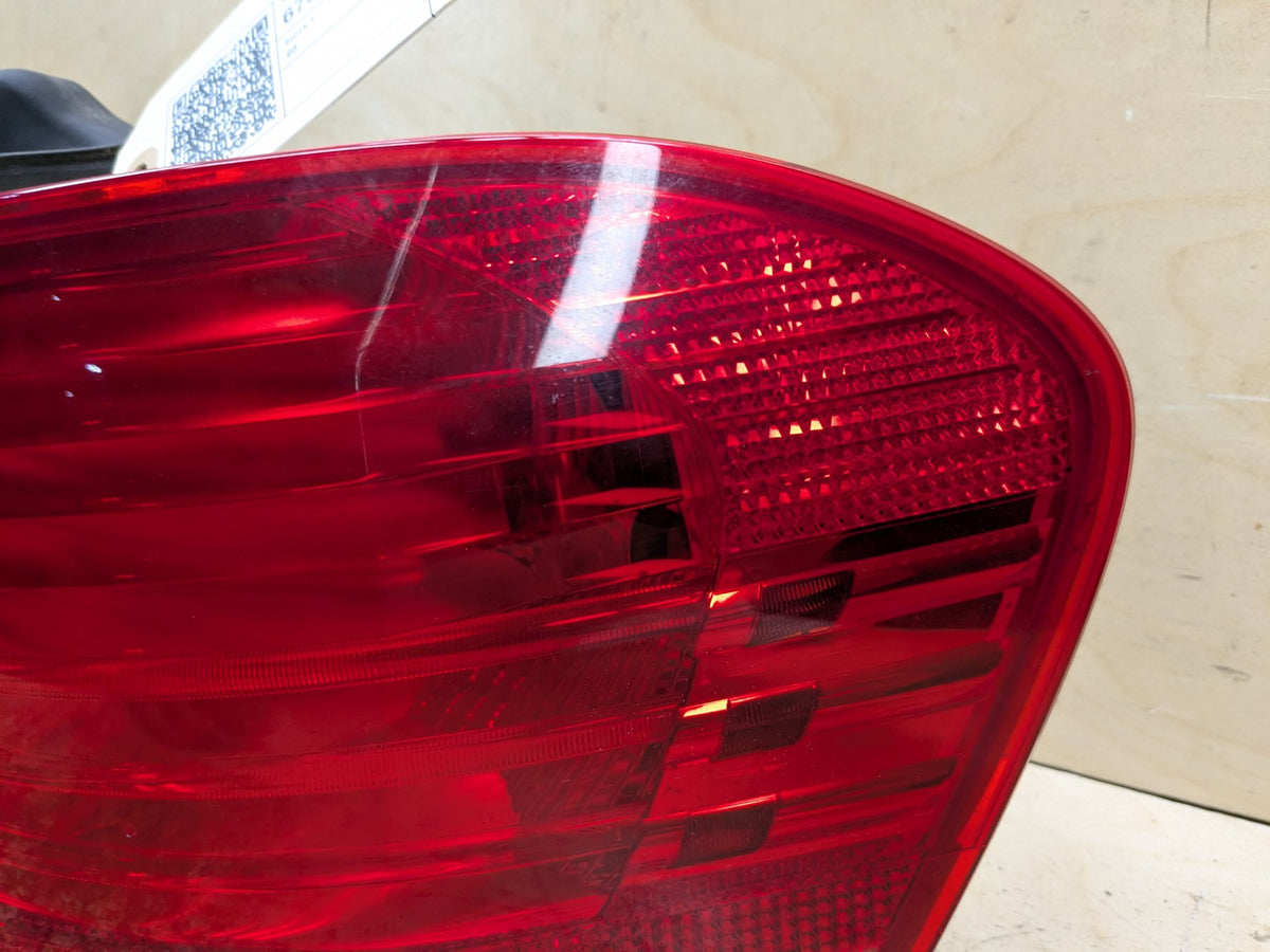 08-11 OEM BMW E82 E88 128 135 Rear Right Passenger Outer Tail Light Stop Light