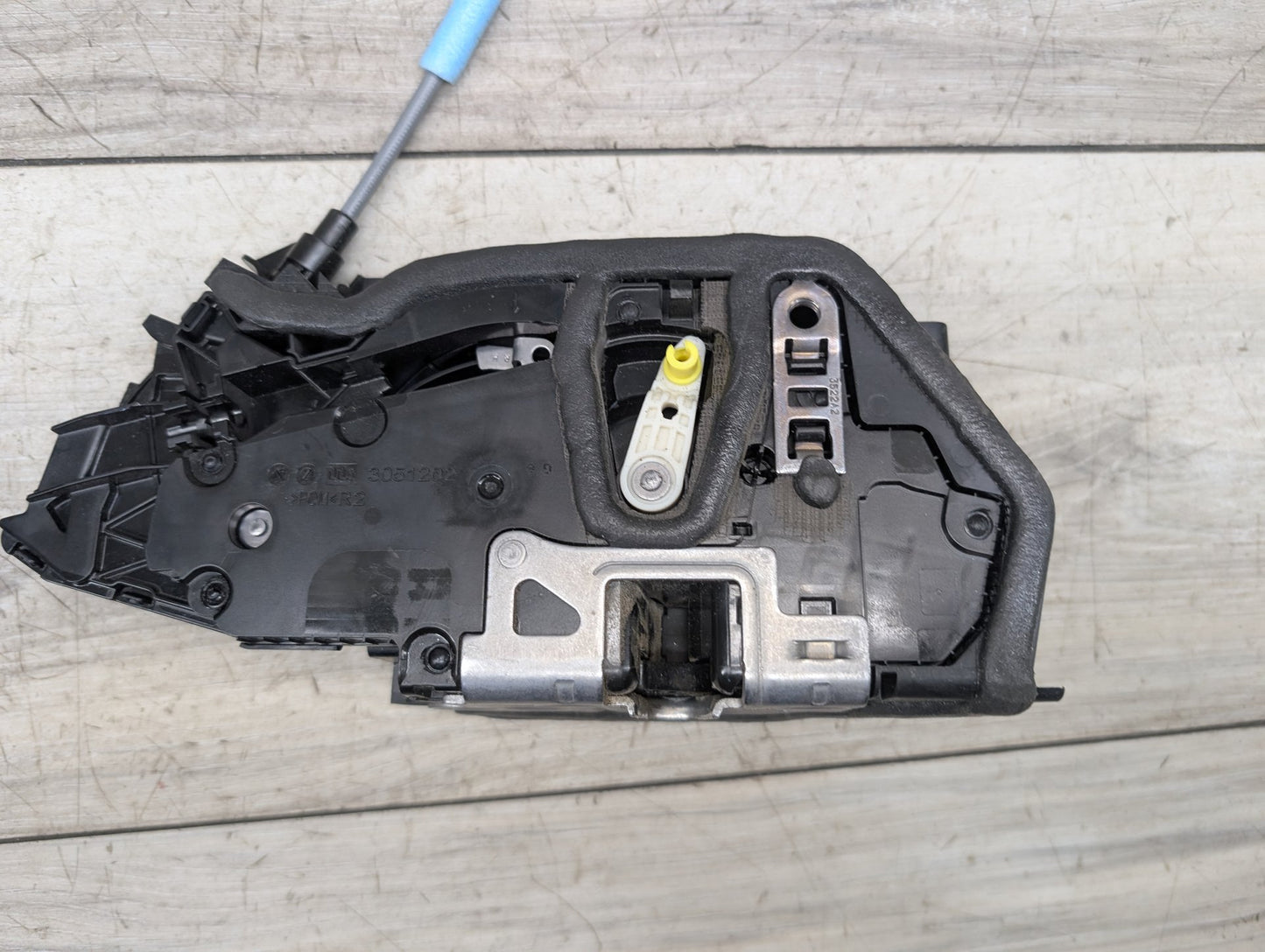 2021-2026 BMW 430i G22 Front Right Passenger Door Latch Lock Actuator 9451628