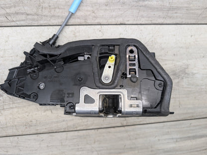 2021-2026 BMW 430i G22 Front Right Passenger Door Latch Lock Actuator 9451628