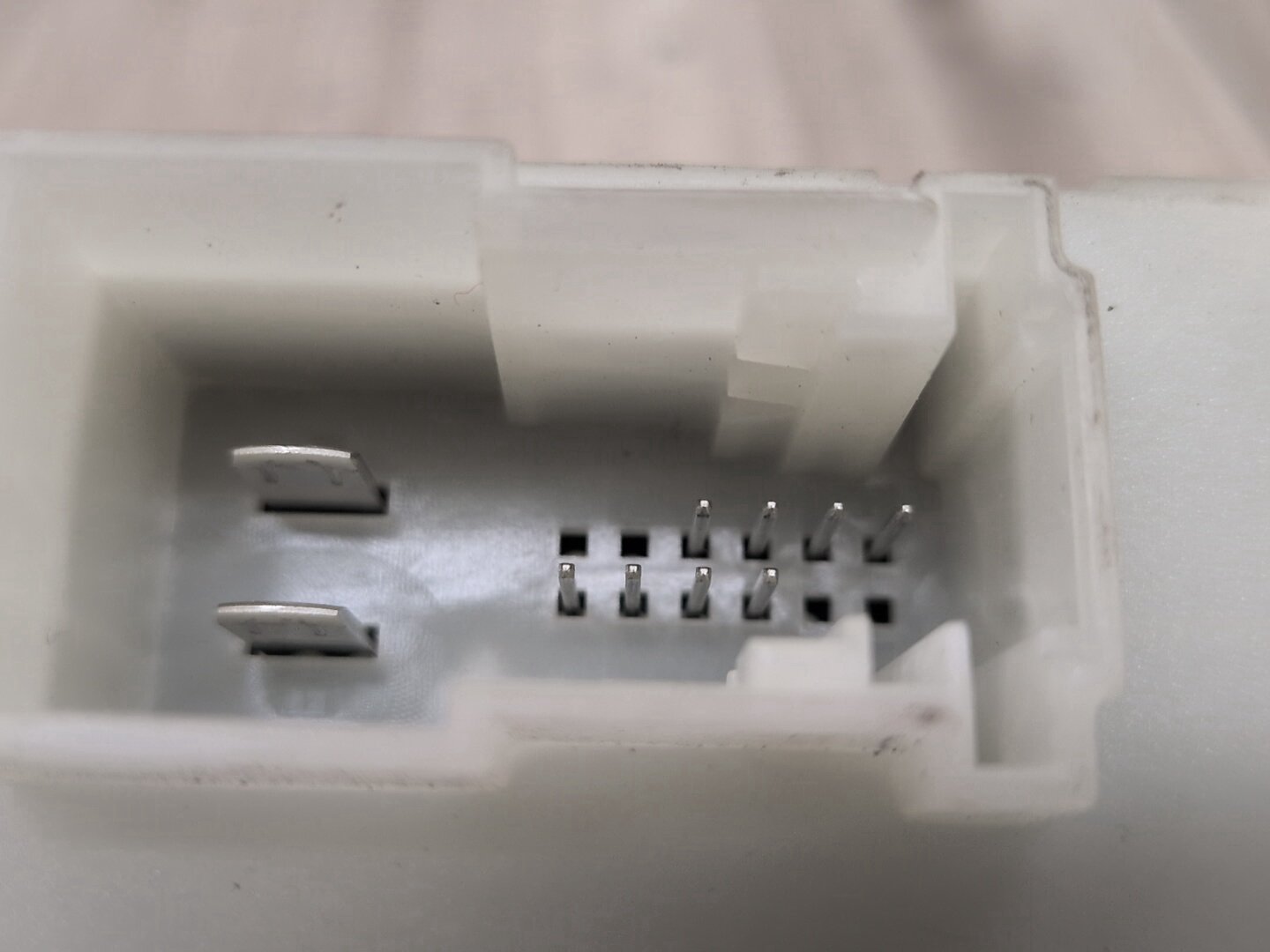 OEM BMW G05 G07 X5 X7 Trunk Tailgate Decklid Function Control Module