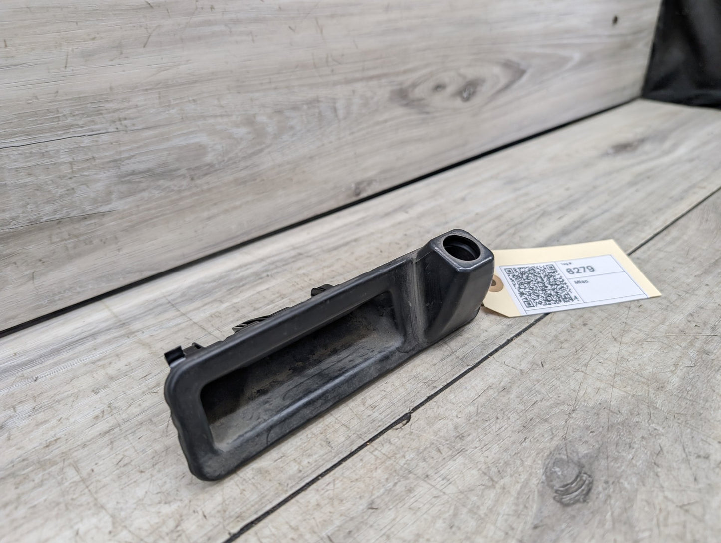OEM BMW G30 530 540 M550 M5 X5 Rear View Camera Trunk Lid Handle Push Button