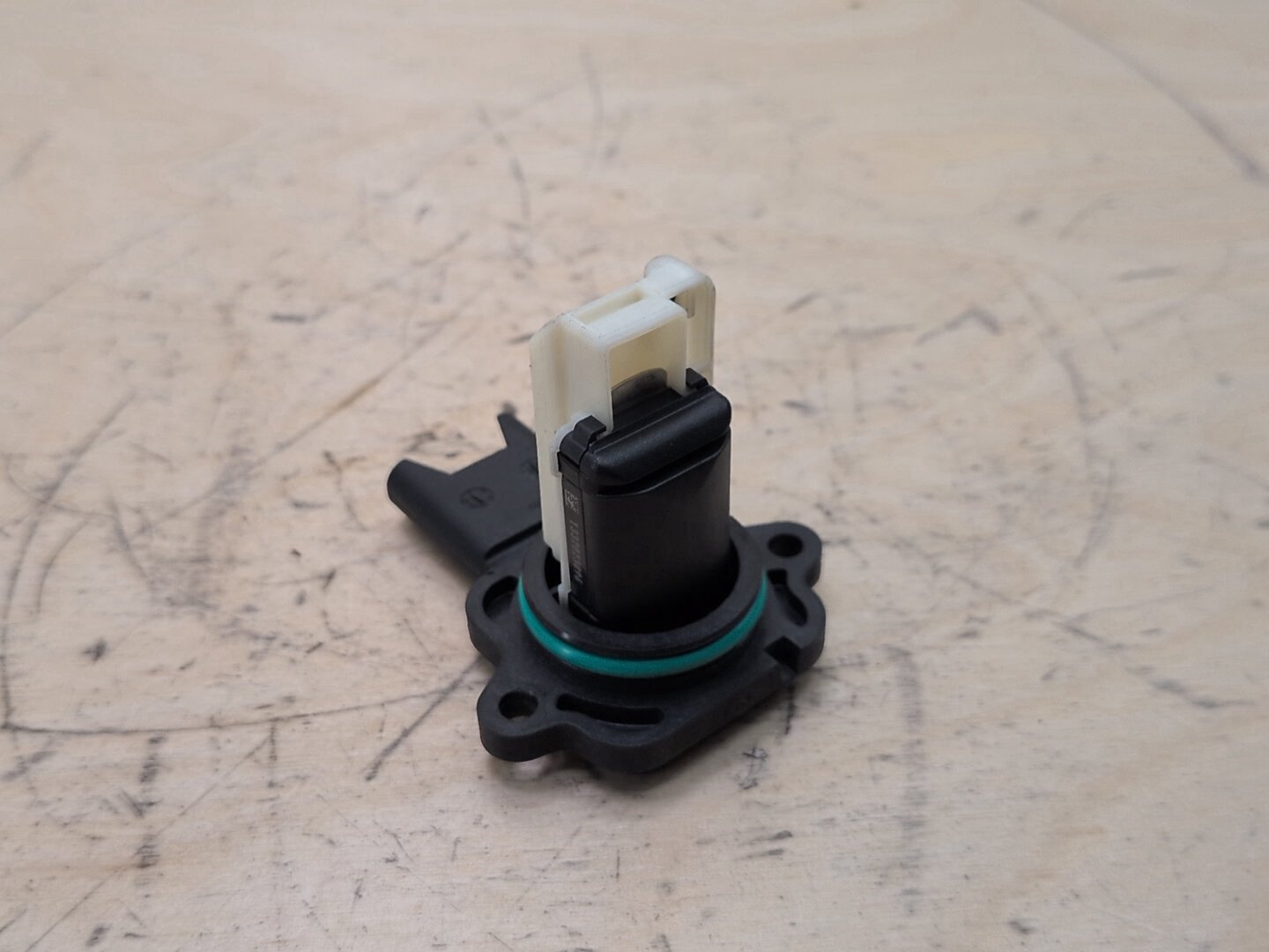 OEM BMW E82 E88 E90 E92 E93 328 Engine N51 N52 Air Flow Mass MAF Sensor Meter