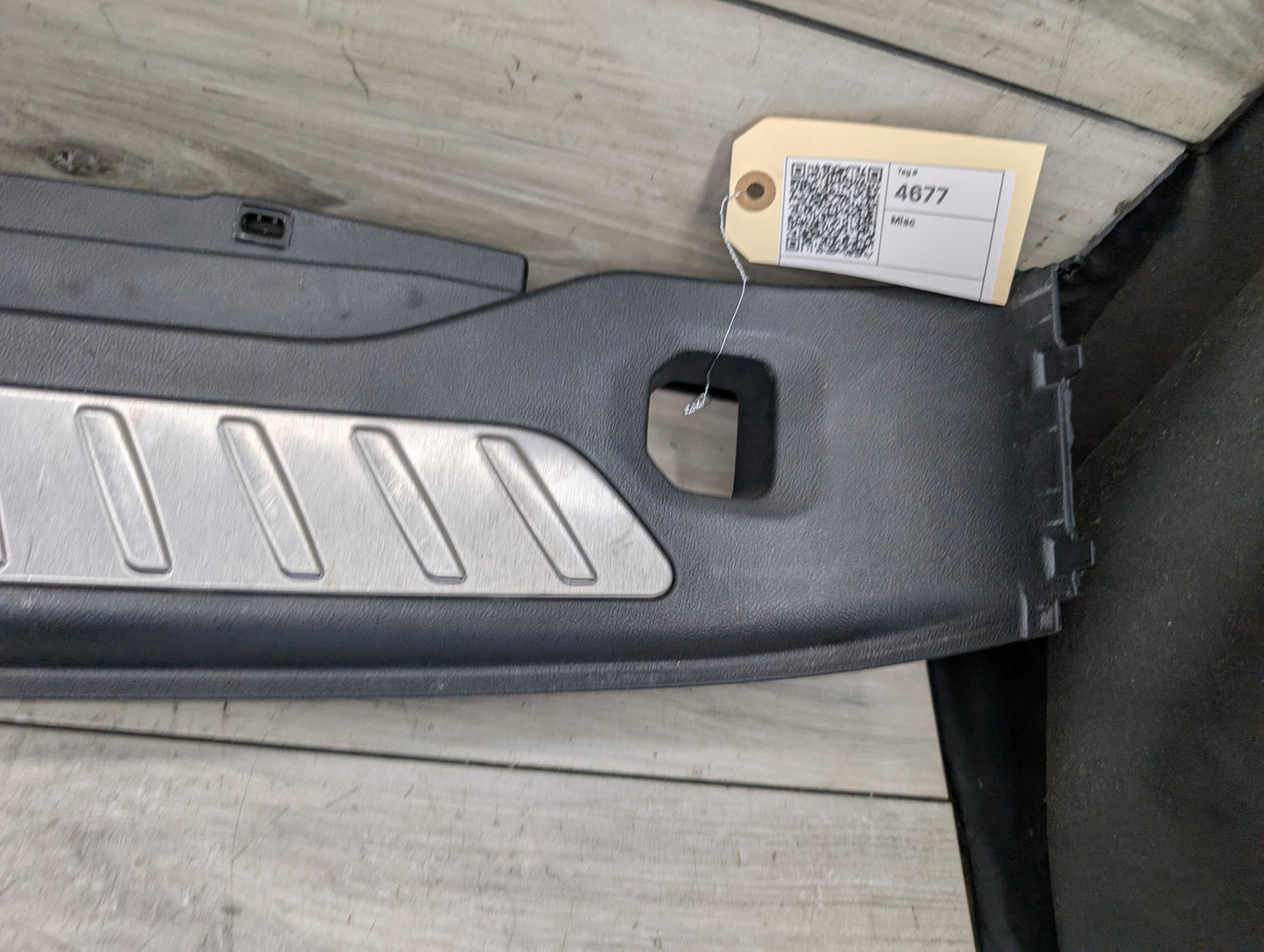 2018 - 2024 BMW X3 G01 Rear Trunk Cargo Scuff Loading Trim Cover Plate 7396611 B46B20O1