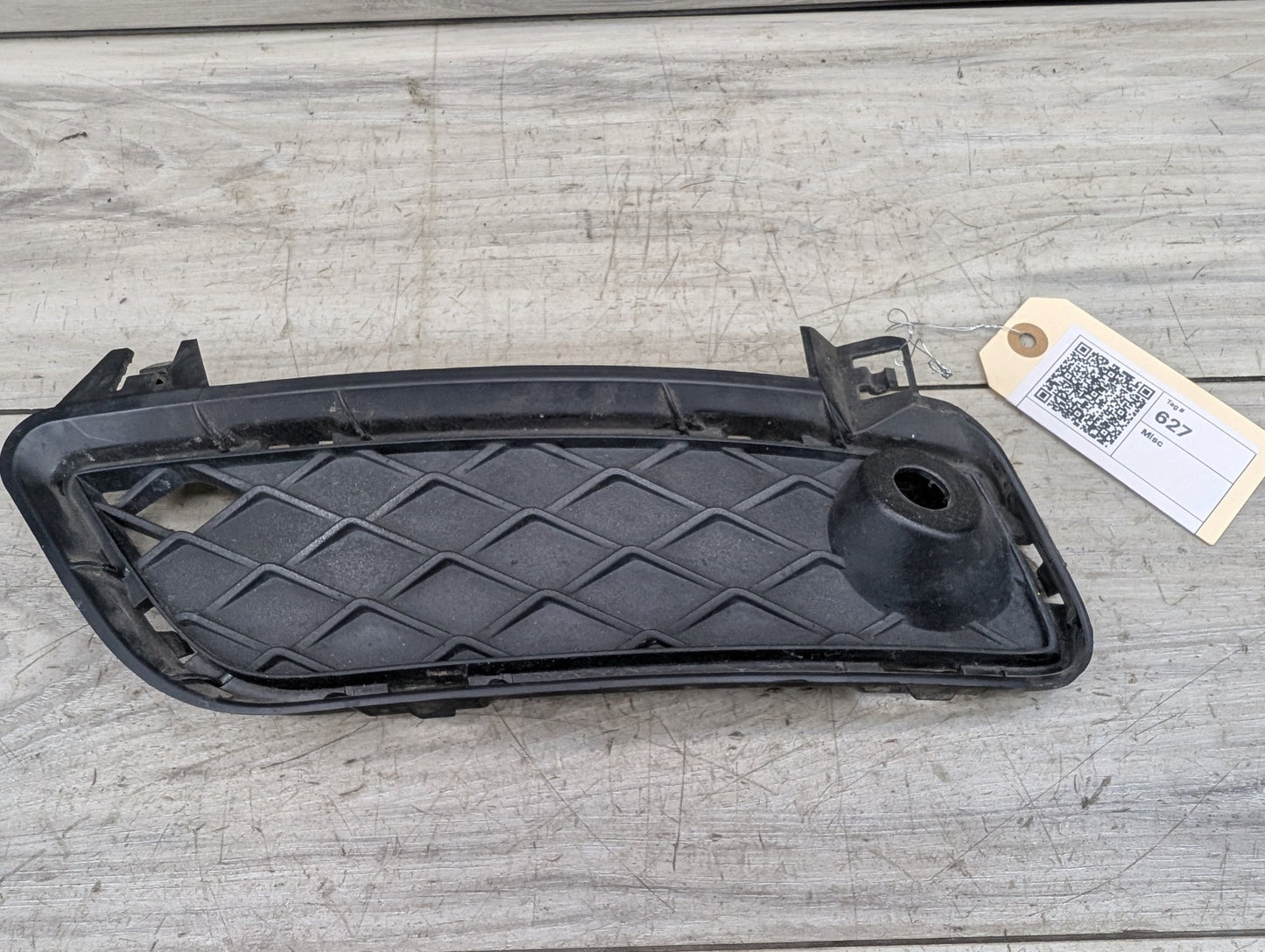 2011 - 2017 BMW X3 F25 Front Left Driver Bumper Cover Grille 7249595 N55B30M0