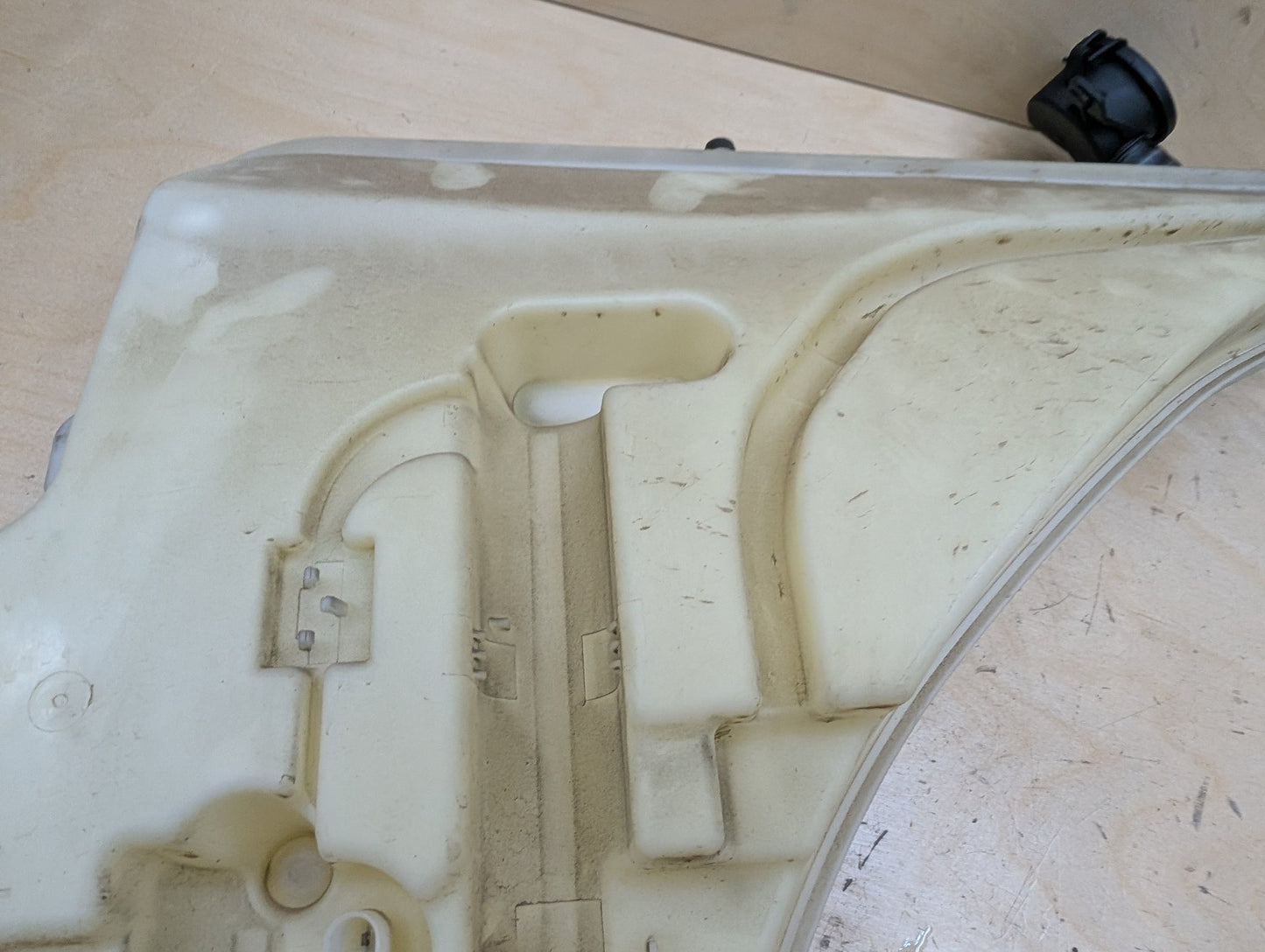2012-2018 BMW 335i F30 Windshield Reservoir Tank Assembly 7241664