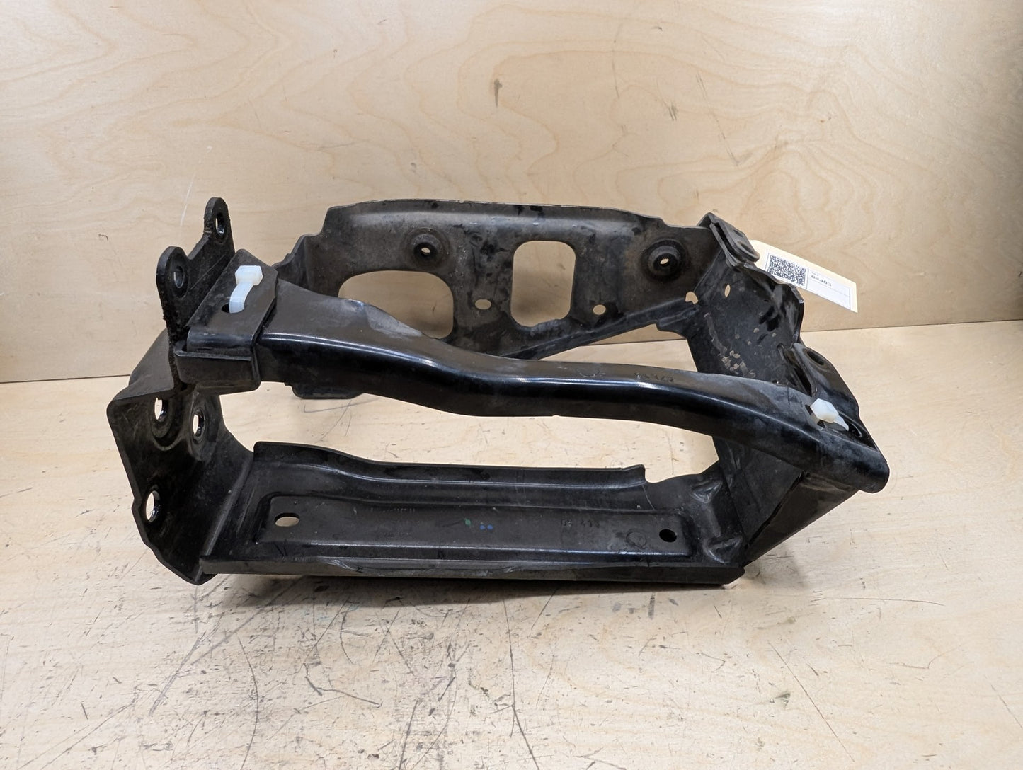 OEM BMW F90 F93 G12 G16 G30 M5 M8 Front Left Driver Radiator Support Bracket