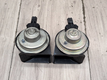 2006-2011 BMW 328i E90 Alarm Horns SET 7159420