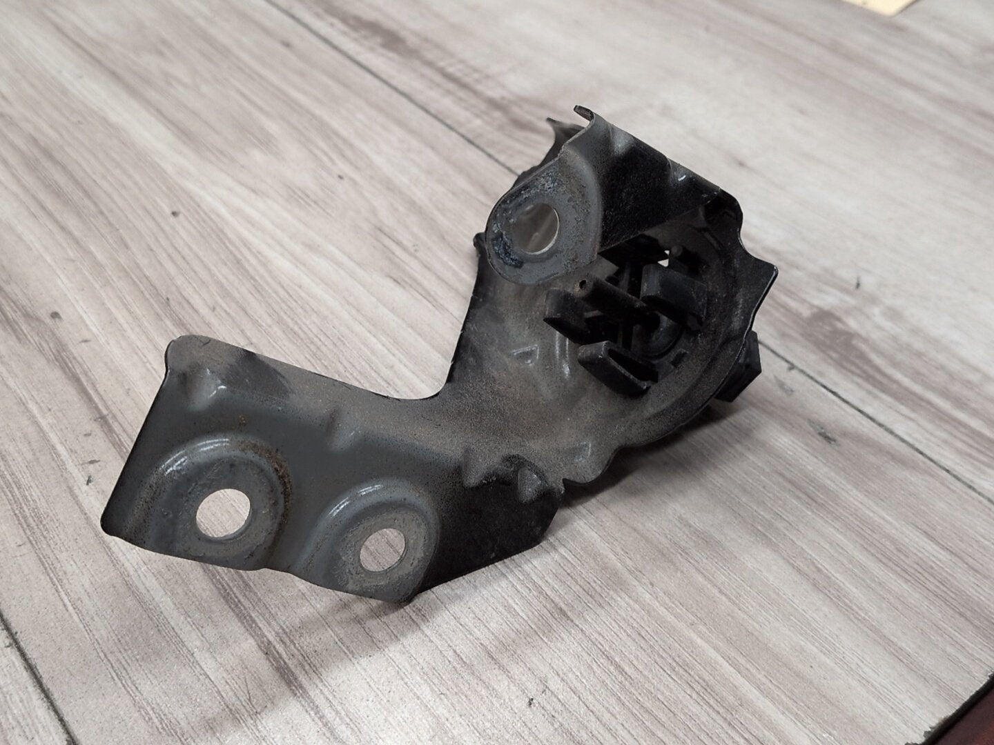 18-24 OEM BMW G01 G02 F97 F98 X3 X4 Left Driver Fender Wing Holder Bracket SET