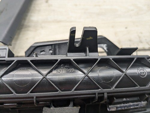 OEM BMW E70 X5 Rear Right Door Window Retractable Sun Shade Privacy Screen Trim