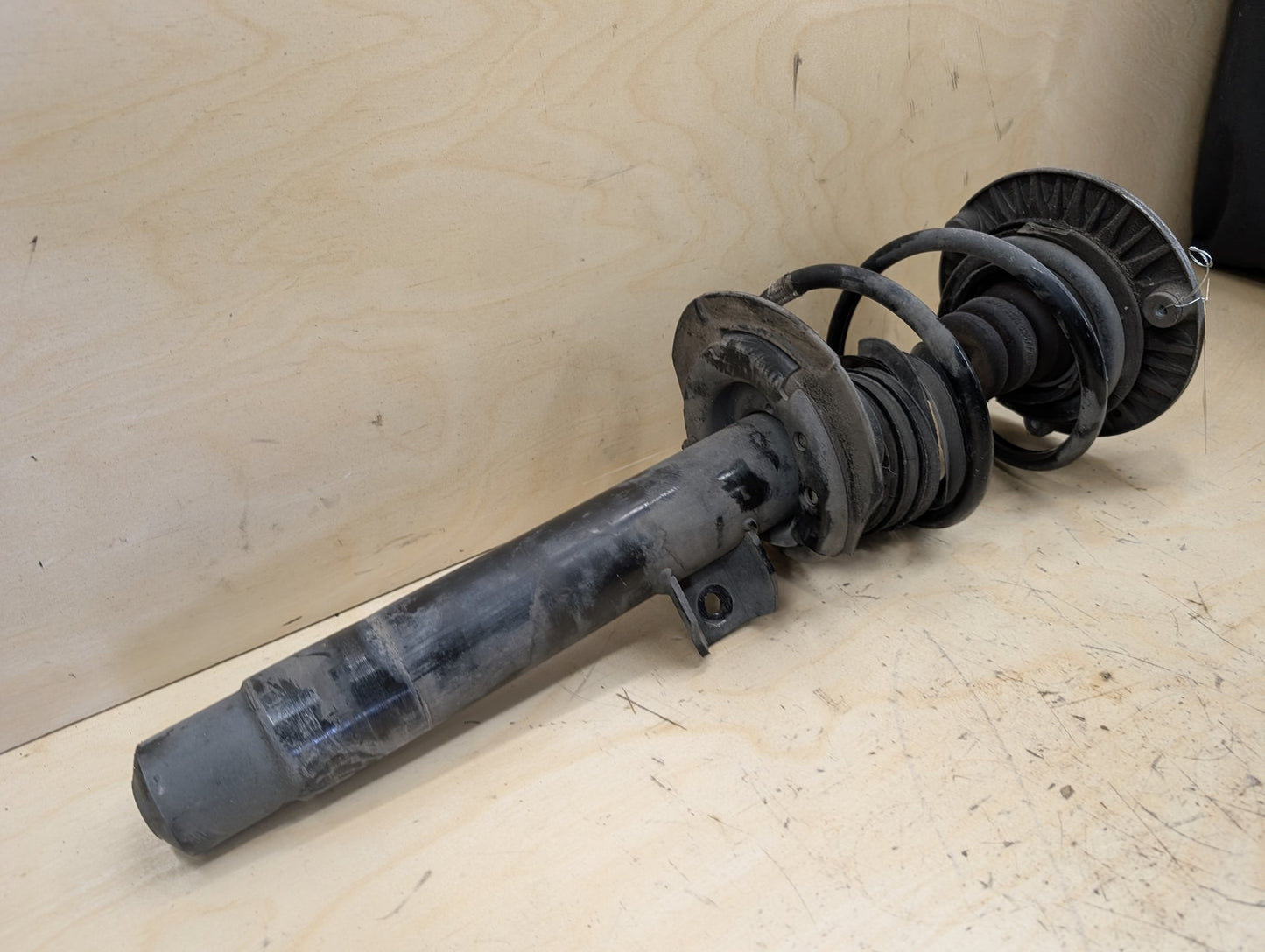 2012-2018 BMW 328i F30- Front Left or Right Spring Strut Shock Absorber PN: 6791579