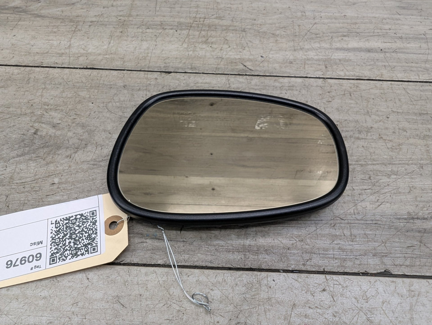 2011 BMW 328i E90 Front Left Driver Side Mirror Glass 7230979