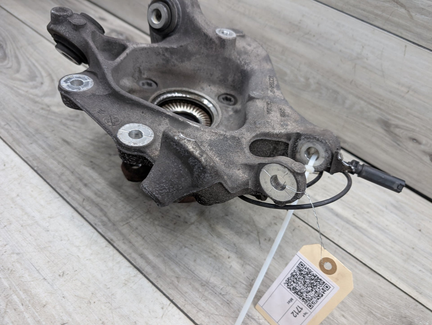 OEM BMW G01 X3 30i 30iX M40iX REAR Left Driver Knuckle Wheel Hub Spindle Bearing