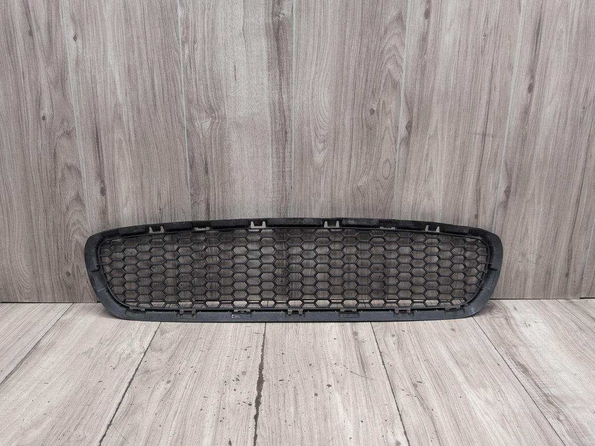 2011-2016 BMW M5 F10 Front Middle Center Bumper Cover Grille 8047391 OEM