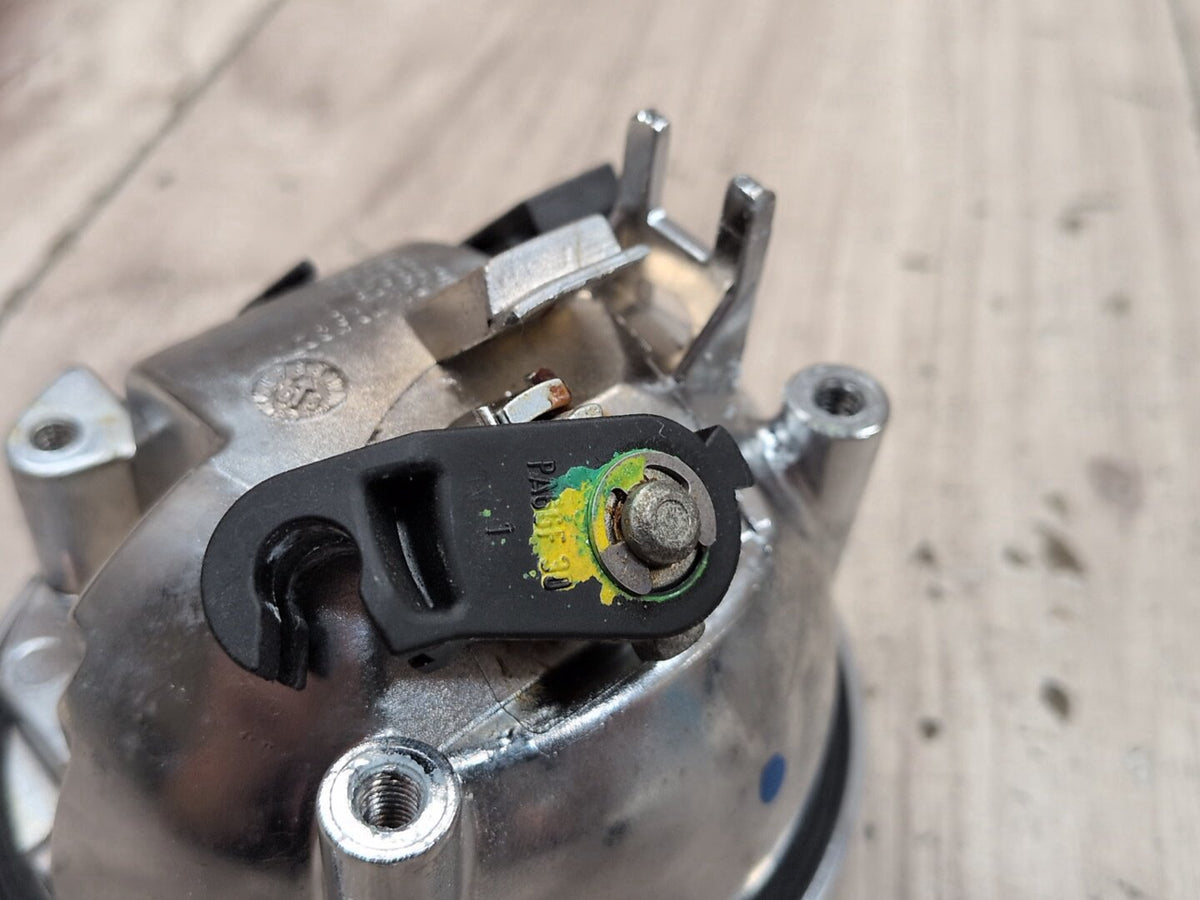 2004-2010 BMW M6 E64 Liftgate Trunk Lid Lock Unlock Switch 7061327 OEM