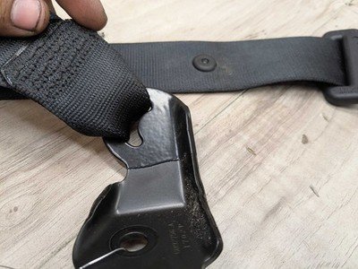 15-19 OEM BMW F16 F86 X6 X6M Rear Left Driver Side Seatbelt Seat Belt Retractor